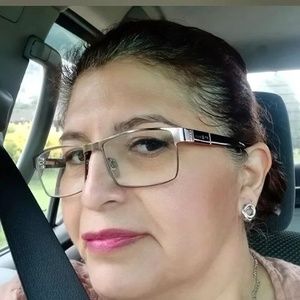 Meet your Posher, Luisa